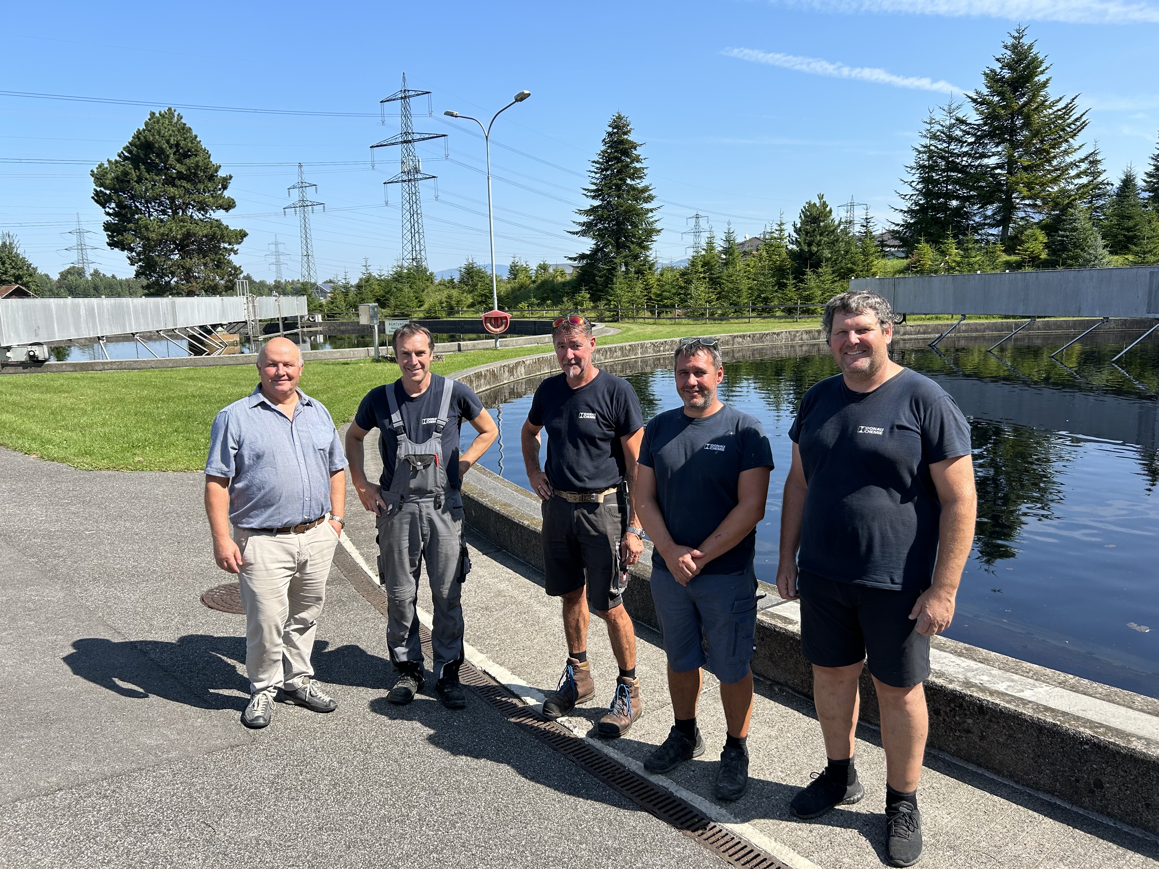 GF Strobl mit dem Großteil seines Teams der ARA Region Hohenems